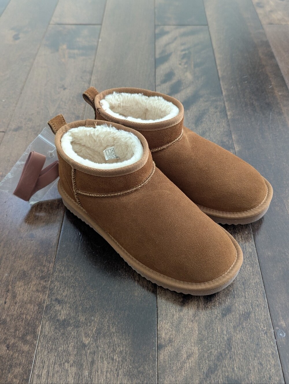 Dream Pairs Ultra Mini Ankle Boots Size 7 Wide